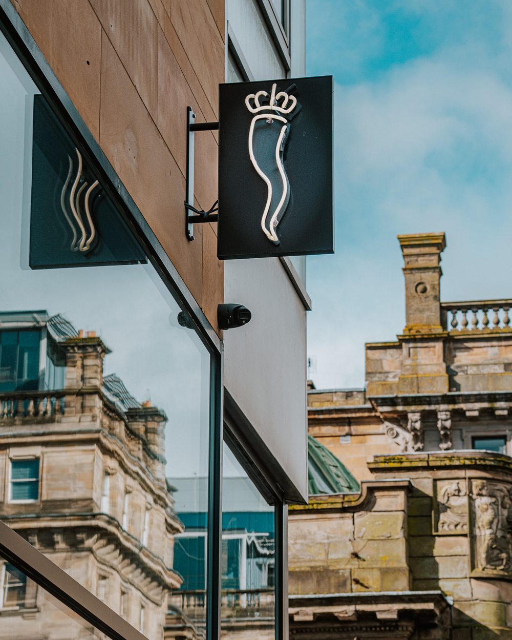 The Malocchio corno sign on Ingram Street